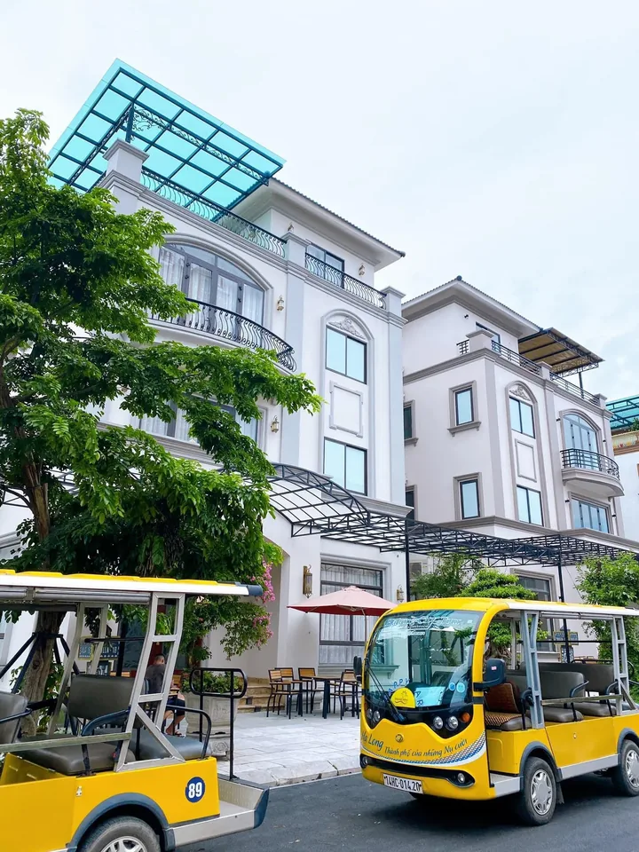Villa Beverly Hill TT02-18 - 9PN - Bể Bơi