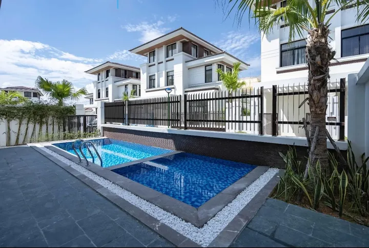 Villa FLC Grand BT6-31 - 5PN - View Golf, Sân Vườn