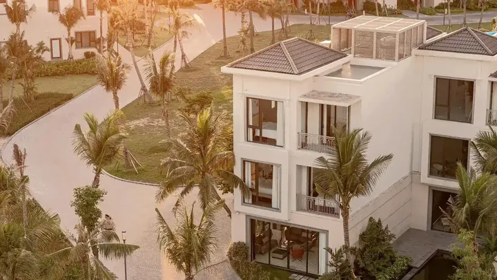 La Mer Villa 5PN view biển Vịnh Hạ Long, bãi tắm riêng